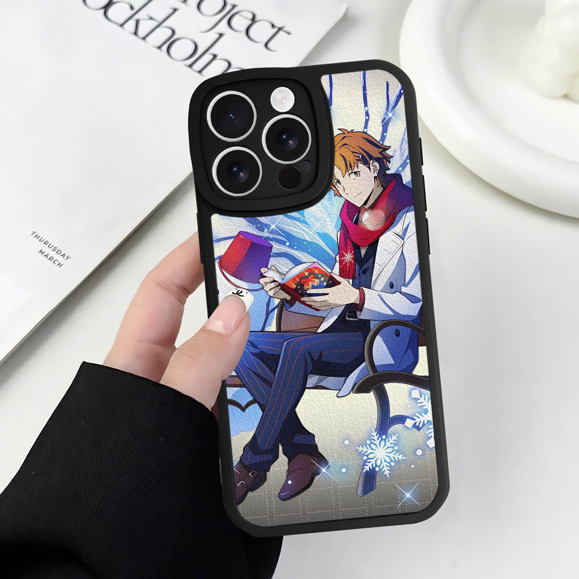 （画像用） 文豪ストレイドッグス Bungo Stray Dogs 【iPhone 16シリーズ対応】シリコンスマホケース（レザー調） 材質：シリコン